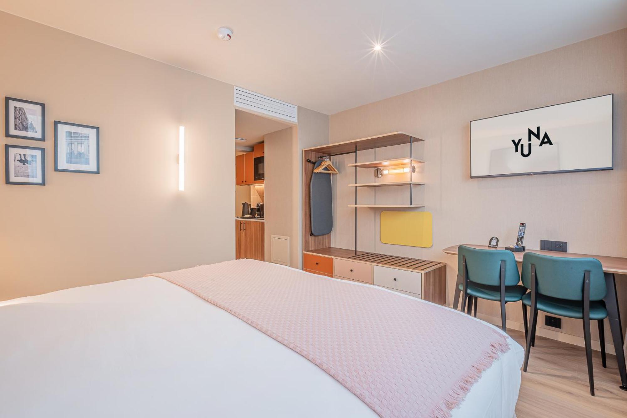 Yuna Montmartre - 4* Parigi