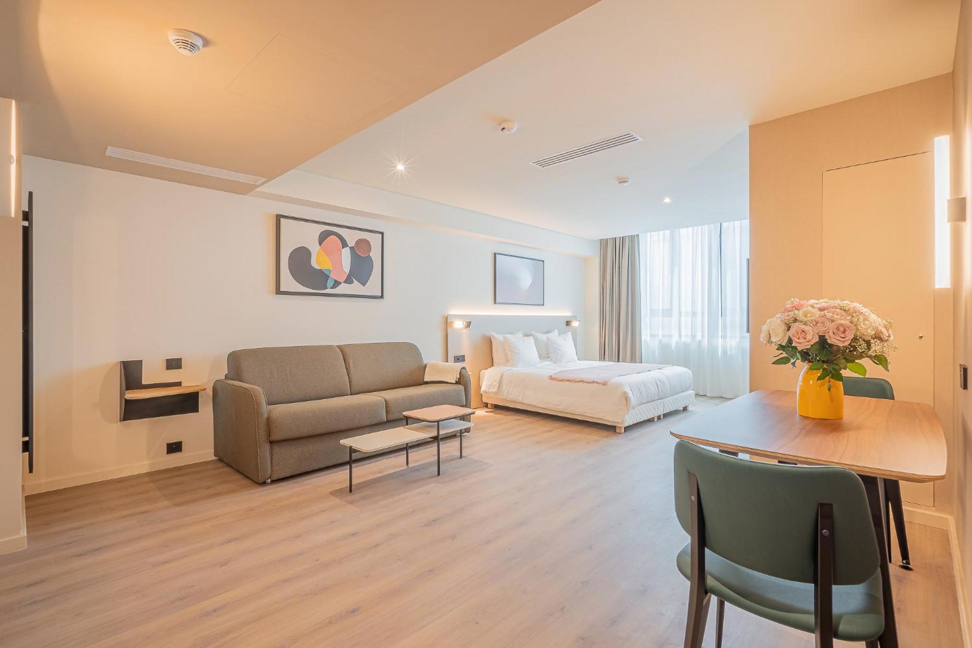Yuna Montmartre - Aparthotel Parigi