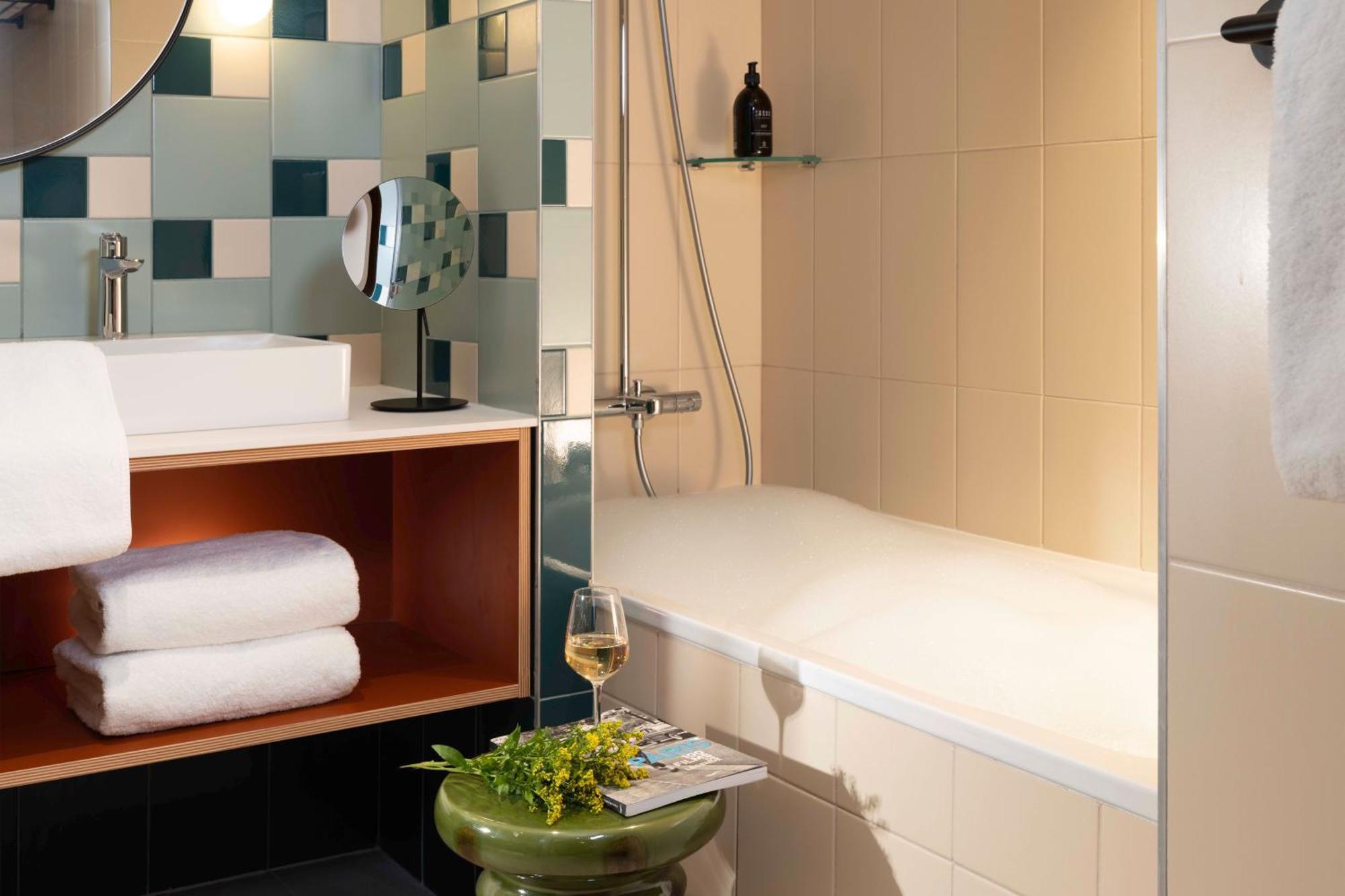 Yuna Montmartre - Aparthotel Paris
